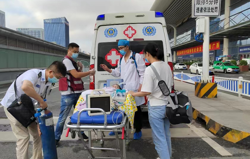 宁城县救护车出租公司